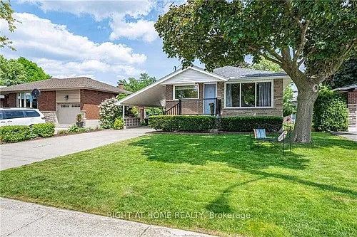 118 Briarwood Cres Photo 1