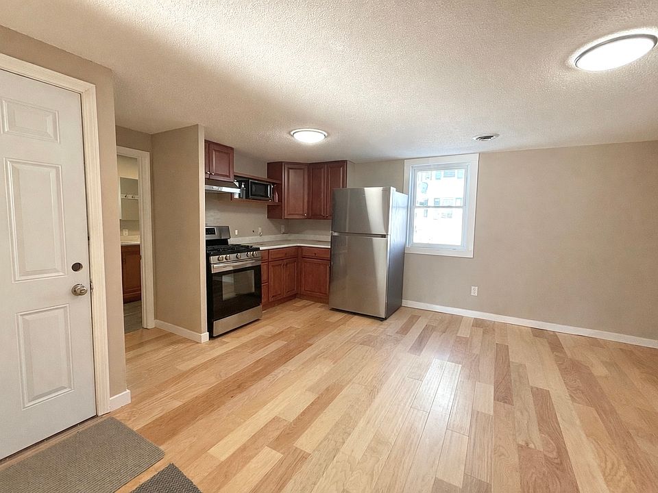 1st image of 331 Belleville Ave #1W