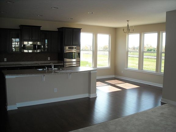 5th image of 7822 Hedgehop Dr