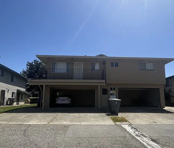 2 bed, 1.0 bath, 840 sqft, $1,495 — Photo 3