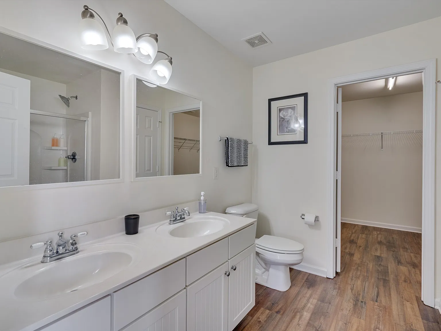 3 bed, 2.5 bath, 1900 sqft, $2,850 — Photo 4