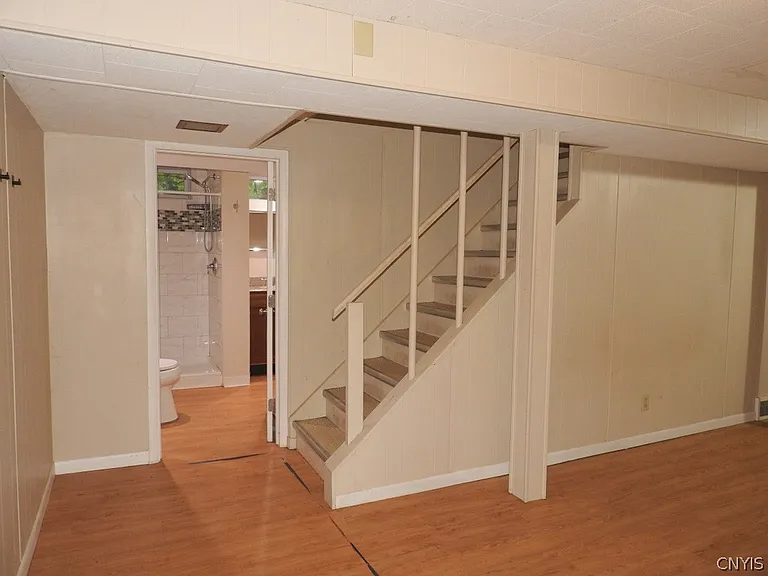 504 Hillsboro Pkwy — Photo 18