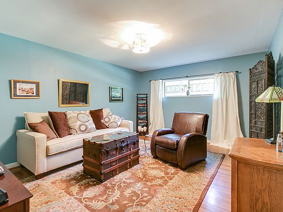 3rd image of 9322 Groundhog Dr #9322