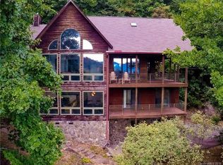 5 Winding Poplar Rd, Black Mountain, NC 28711