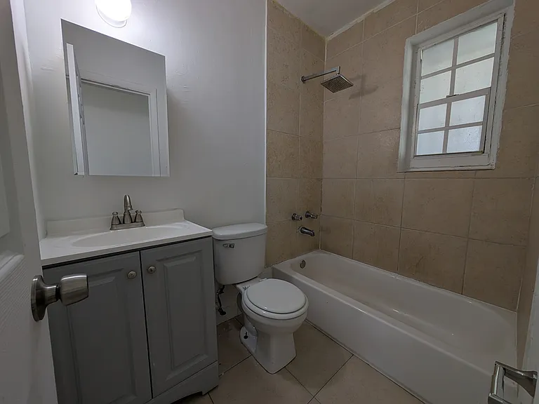 1786 NW 18th St #1 — Photo 12