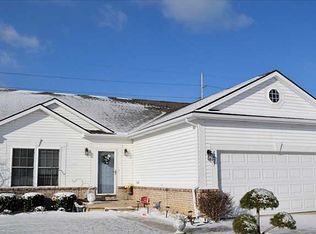 1627 Waterford Dr, Bowling Green, OH 43402