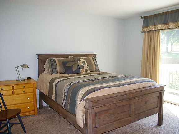 4th image of 109 Woodmont Dr