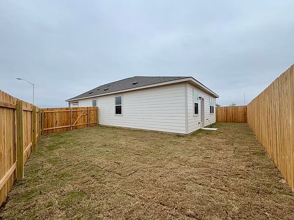 4th image of 1204 Wild Leaf Way