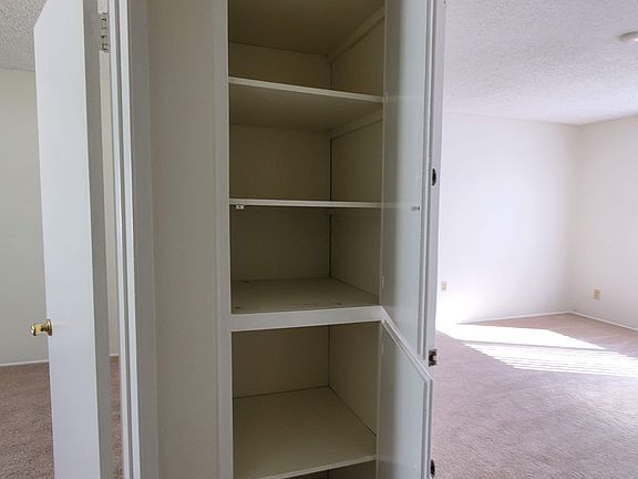3rd image of 1195 Temple Ave APT 4