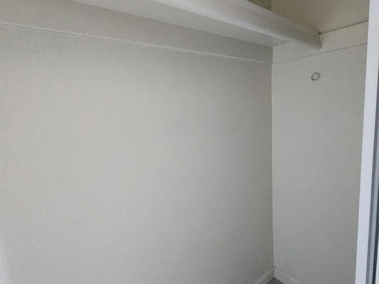 143 S Doran #202 — Photo 15