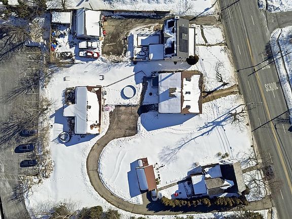 5th image of 443 Ridge Pike