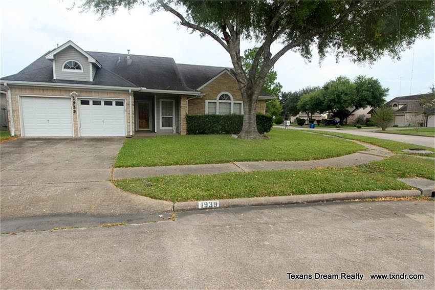 1st image of 1939 Grove Court Dr