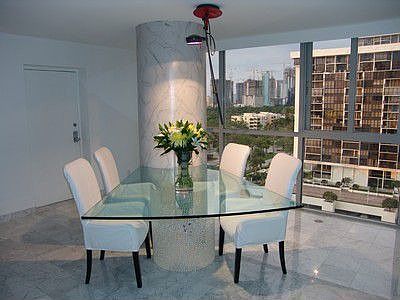 The Atlantis on Brickell - Dining
