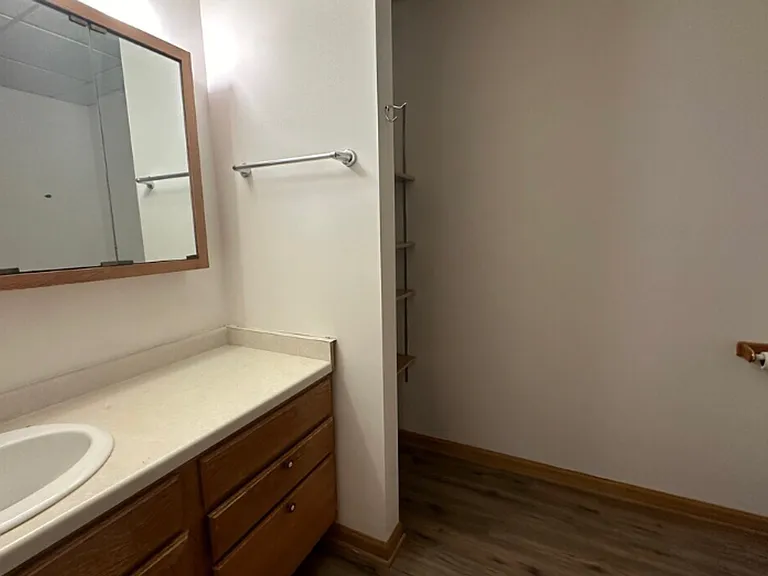 341 Main St — Photo 7
