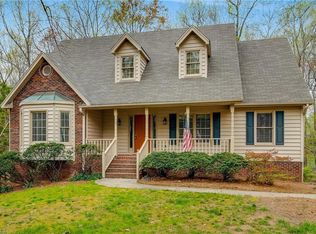 1812 Glen Ridge Dr, Kernersville, NC 27284
