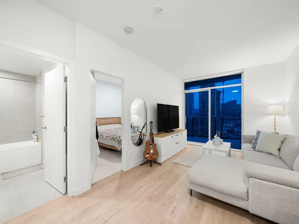 2181 Madison Ave #2607, Burnaby, BC V5C 0N4