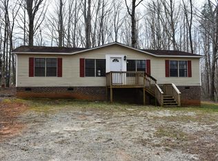 82 N Packs Mountain Rd, Taylors, SC 29687