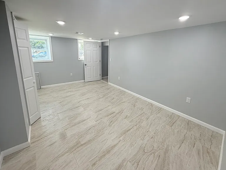 13 Roosevelt Ave #A — Photo 21