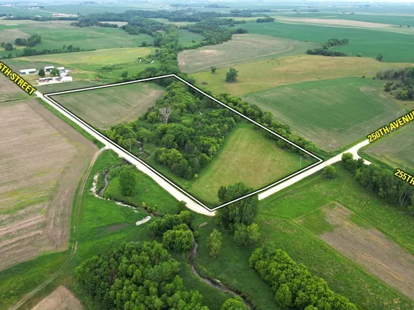 0 185th St, Earlville, IA 52041