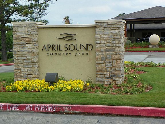 April Sound Country Club