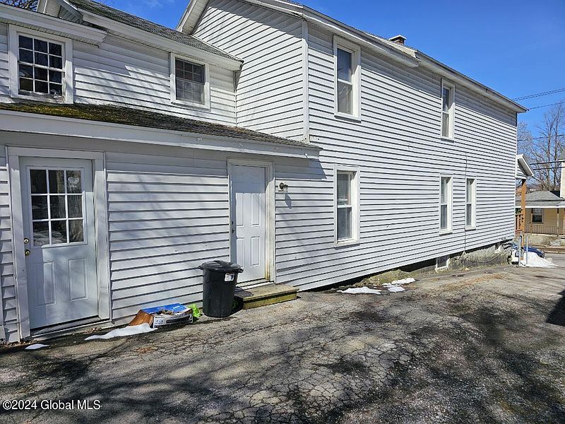 2nd image of 6 E Clinton Street