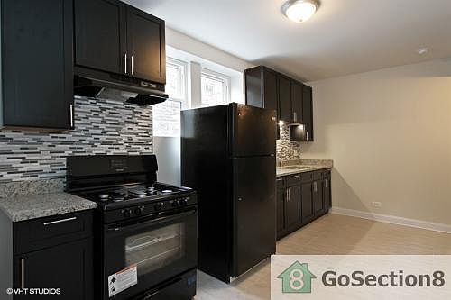 2nd image of 7649 S Essex Ave