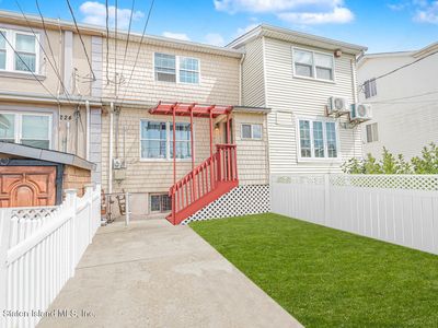 226 Colony Ave, Staten Island, NY, 10306
