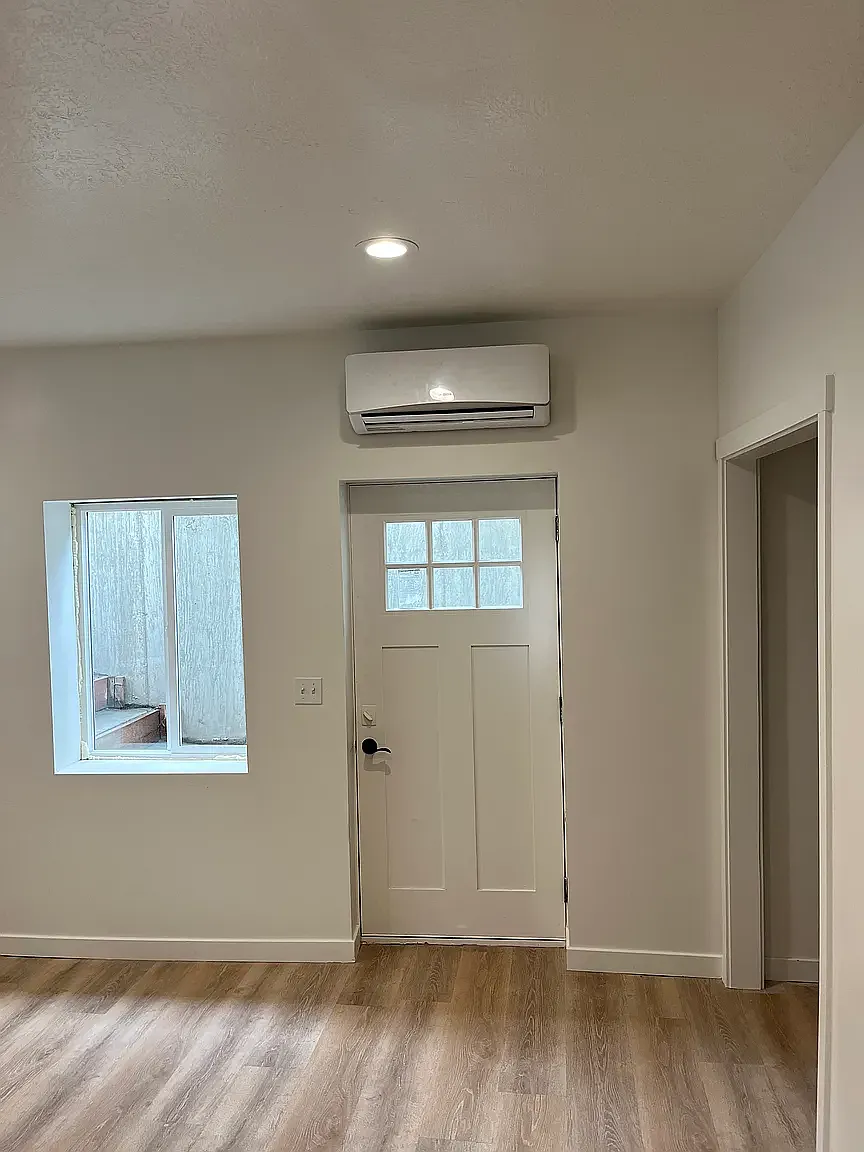2 bed, 1200 sqft, $2,300 — Photo 2