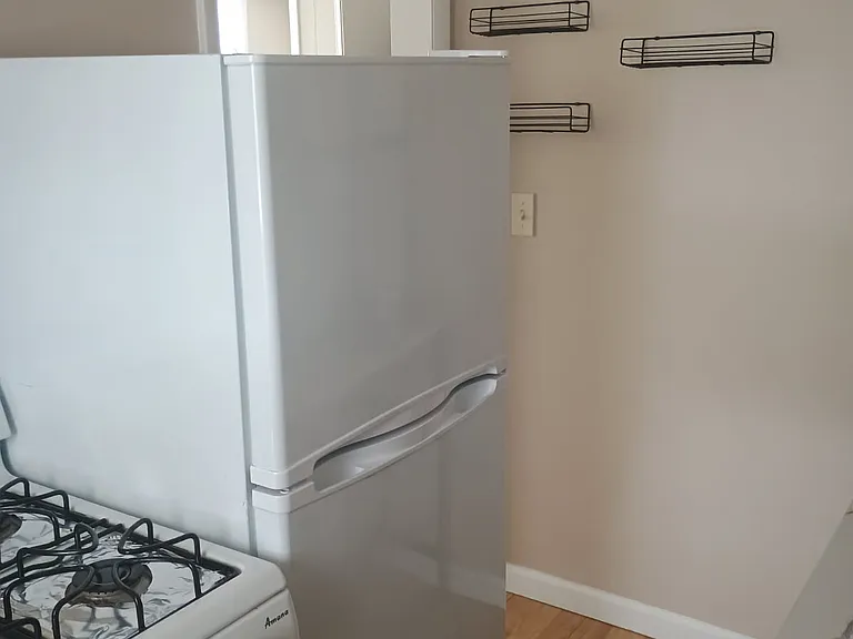 236 Kingsboro Ave #3 — Photo 15