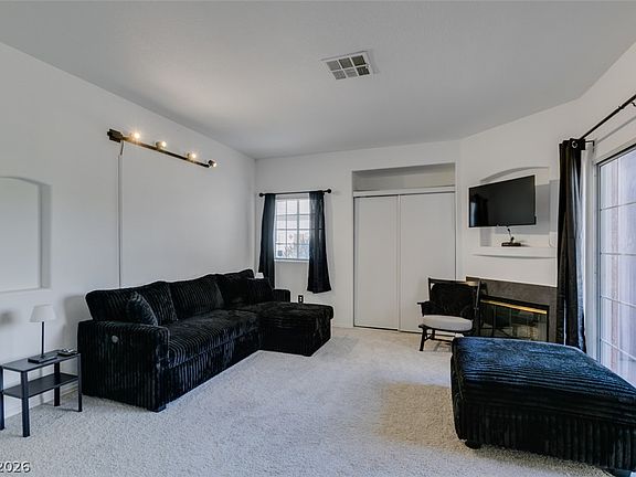 5th image of 4730 E Craig Rd Unit 1166
