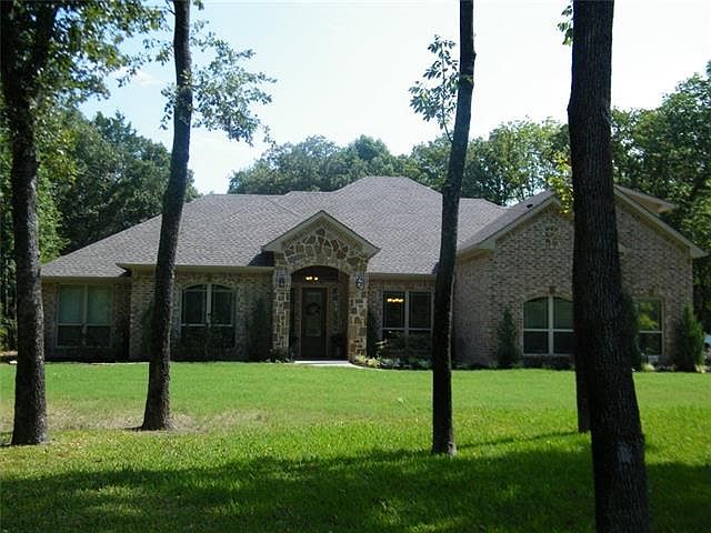 1st image of 809 Waters Edge Dr