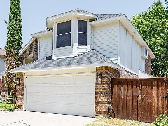 3rd image of 2407 Bennington Dr