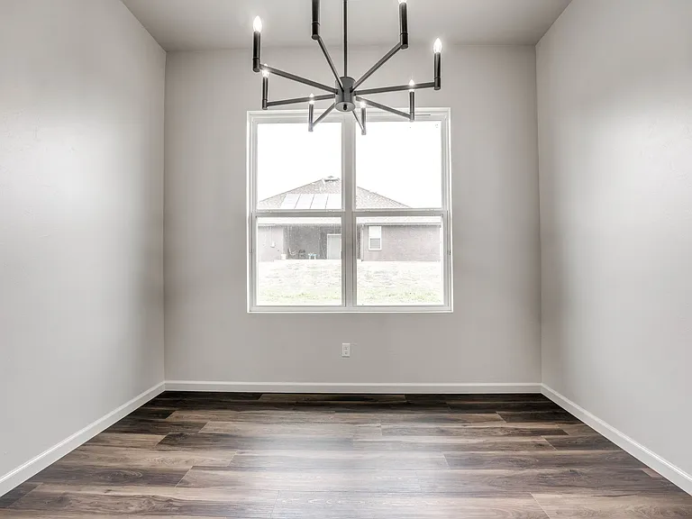 14301 Village Trl — Photo 19