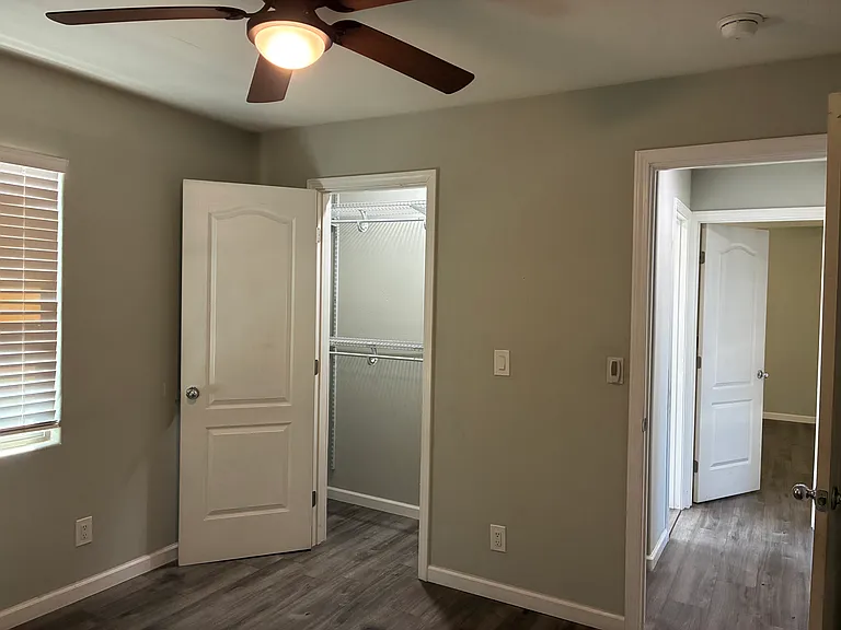 2040 Edwards Ave — Photo 23