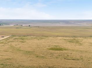 2 Horrogate Rd, Wiggins, CO 80654