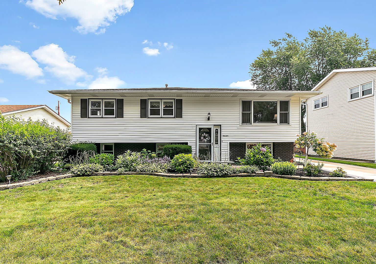 9605 Hawthorne Dr, Munster, IN 46321 MLS 11860604 Zillow