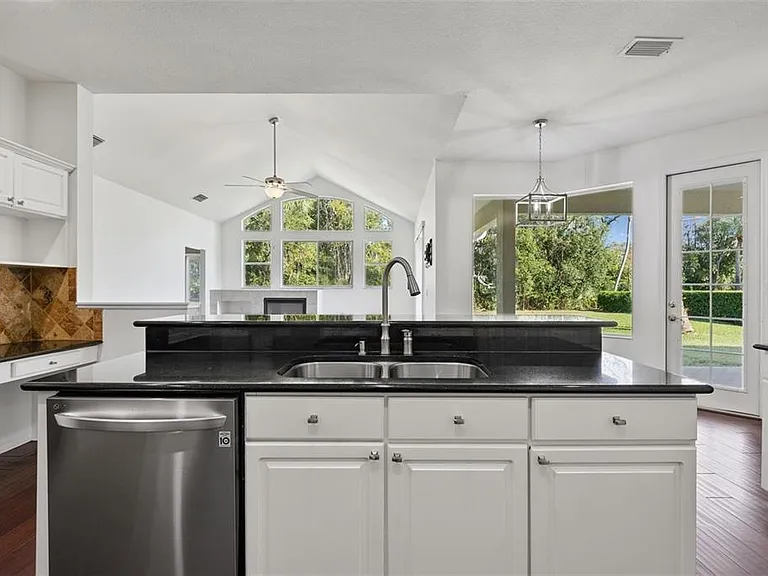 1452 Kensington Woods Dr — Photo 29
