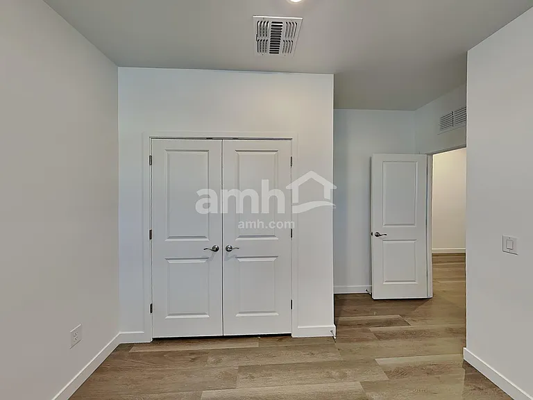 12311 W Burruel Creek Ln — Photo 16