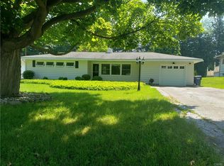 106 Camillus Park Dr, Camillus, NY 13031