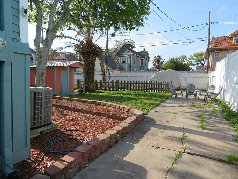 3408 Avenue O 1/2 — Photo 29