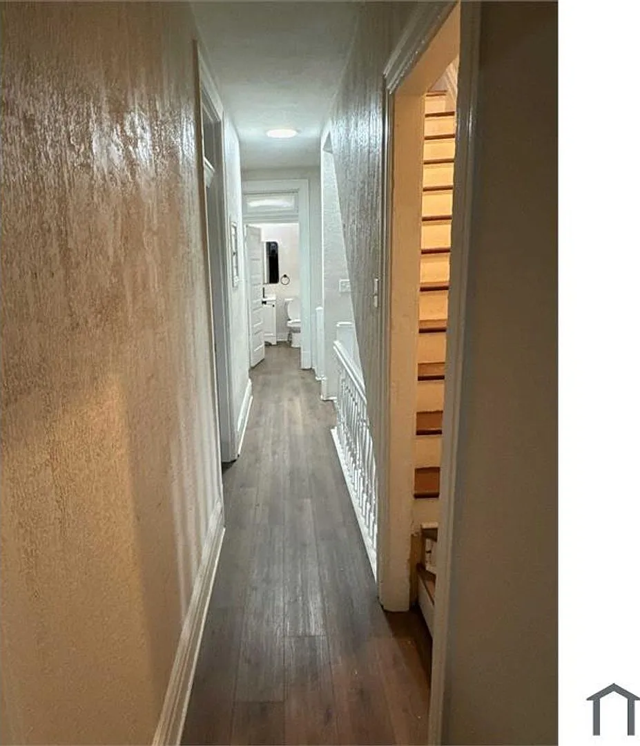 5 bed, 3006 sqft, $1,889 — Photo 4