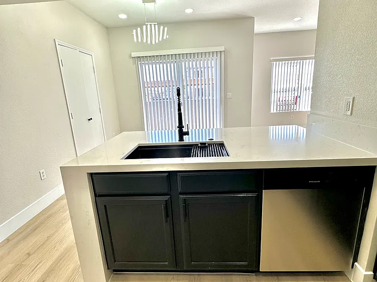 6650 W Warm Springs Rd #1108 — Photo 9