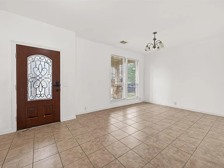 5519 Jay Thrush Dr — Photo 7