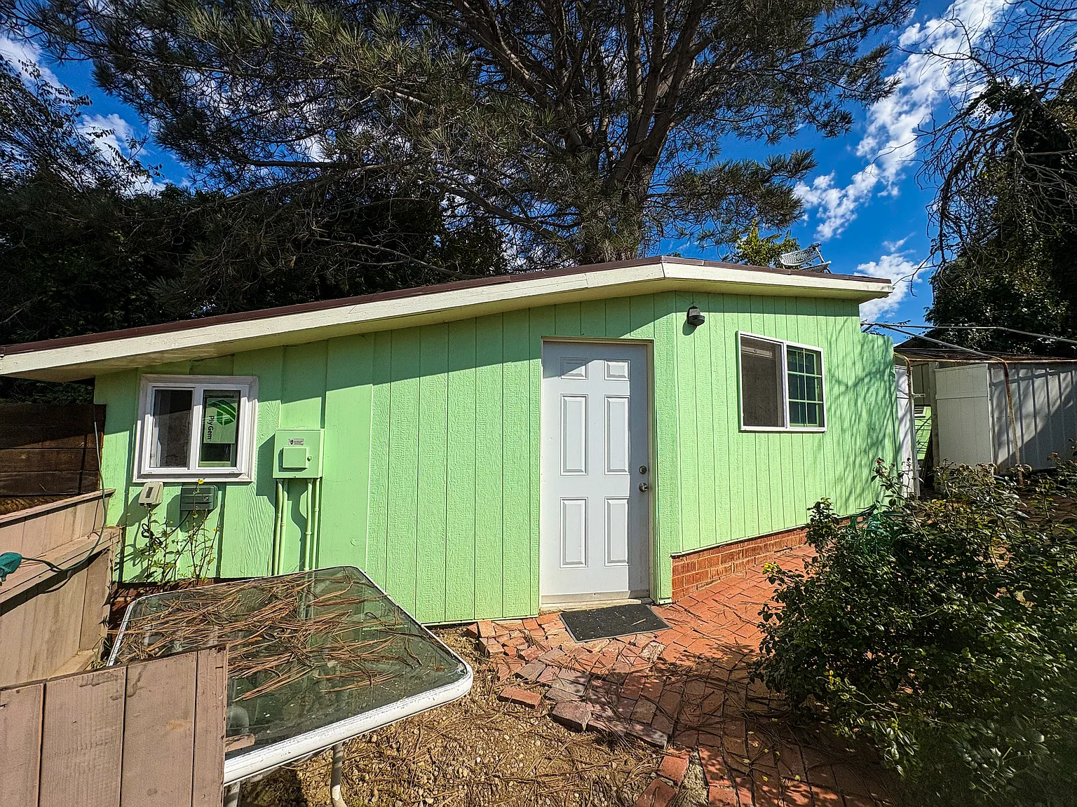 2141 Torrey Pines Rd — Photo 4