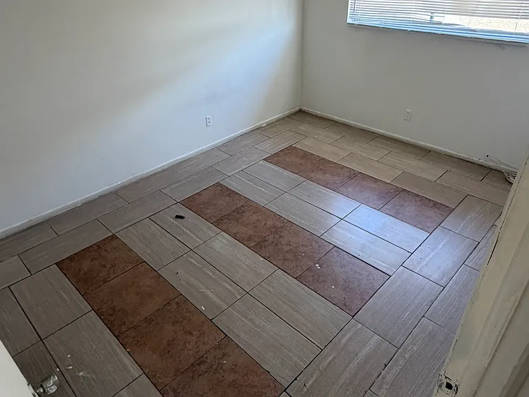 536 North Cir #4 — Photo 19