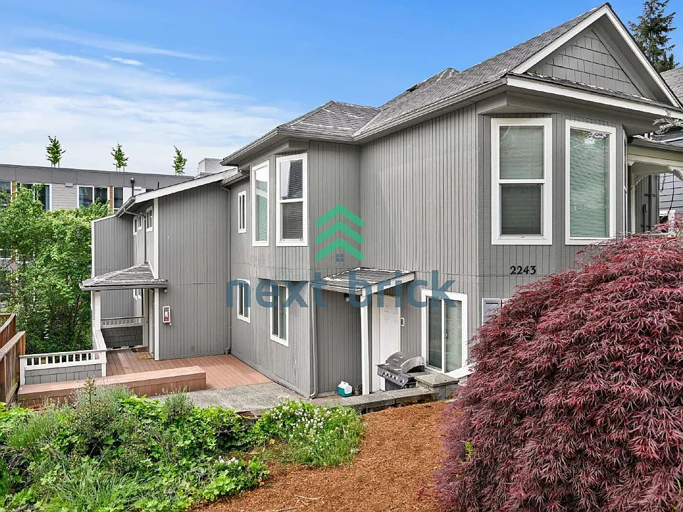 2243 14th Ave W #A