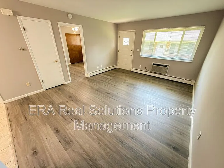 233 Rockaway Ave #2 — Photo 4