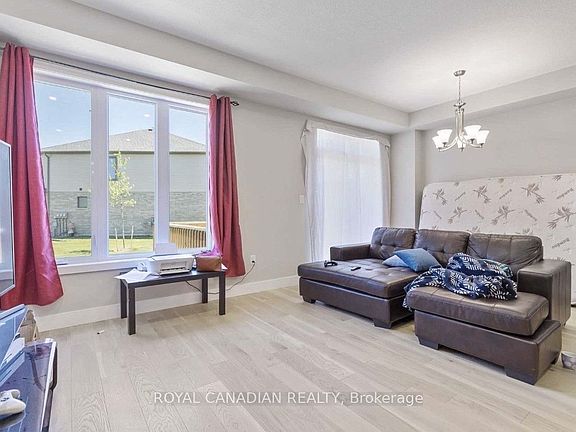 5th image of 705 Chelton Rd