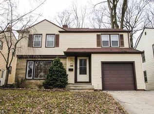 2432 White Rd, University Heights, OH 44118