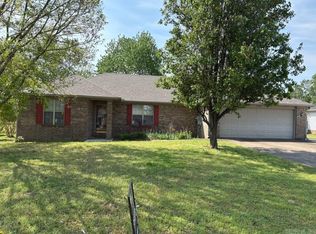 3202 Red Oak Dr, Paragould, AR 72450